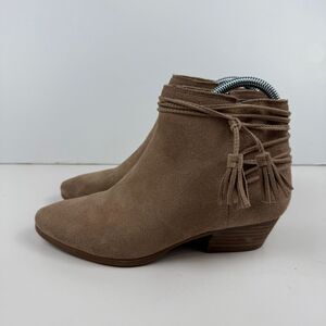 Vince Camuto Carlina Tassel Suede Ankle Booties Size 7.5